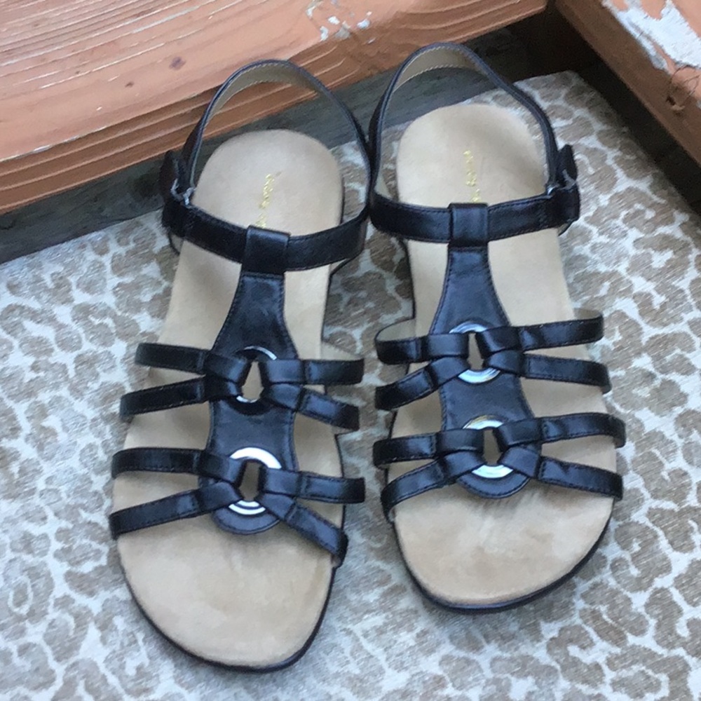 Easy Spirit Adjustable Black Sandals Sz 10M